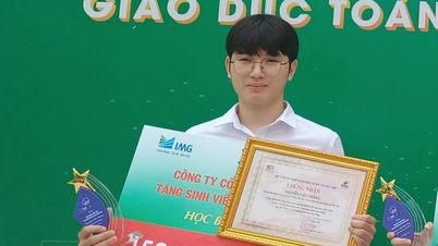 Nam sinh 'ẵm' học bổng trăm triệu vì… mê học