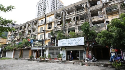 Solicitud urgente de evacuación de personas en antiguos edificios de apartamentos peligrosos