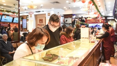Giá vàng ngày cuối tuần tăng nhẹ, vàng SJC đang bán ra 78,65 triệu đồng/lượng