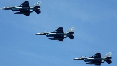 South Korea and Japan are selling more and more weapons.