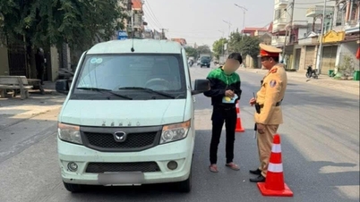 'Clearing' traffic checkpoint, a young man in Tu Ky district was heavily fined