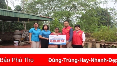Trao hỗ trợ đoàn viên công đoàn có hoàn cảnh khó khăn