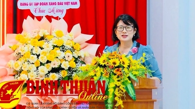 Công bố quyết định thành lập Đảng bộ cơ sở Công ty TNHH MTV Xăng dầu Bình Thuận