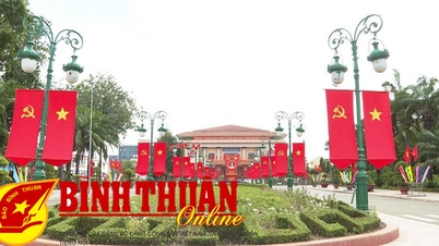 Tập trung chỉ đạo đẩy mạnh xây dựng, chỉnh đốn Đảng và hệ thống chính trị