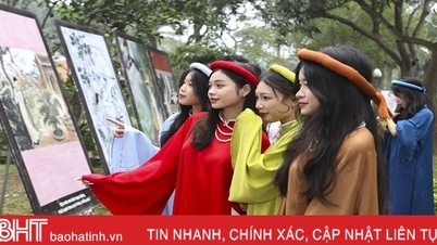 Rộn ràng du xuân trên quê hương Hà Tĩnh