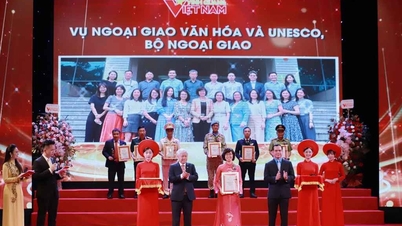 "សិរីរុងរឿងរបស់វៀតណាម" ឆ្នាំ 2024 ផ្តល់កិត្តិយសដល់សមូហភាព និងបុគ្គលឆ្នើមចំនួន 20