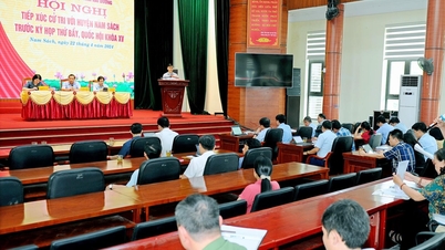 អវត្តមាន​ពី​ការ​ប្រជុំ​អ្នក​បោះឆ្នោត