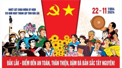 다크락 주 건국 120주년 기념 선전
