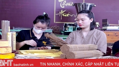 វីដេអូចំនួន 51 ត្រូវបានបញ្ចូលដើម្បីណែនាំ និងផ្សព្វផ្សាយផលិតផលដែលជាកម្មសិទ្ធិរបស់ស្ត្រី Ha Tinh