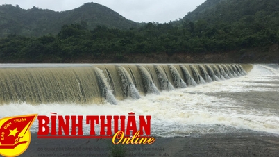 Tiếp tục điều tiết nước qua tràn hồ Lòng Sông vào ngày 5/8