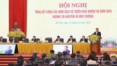 Xây dựng đội ngũ cán bộ đủ năng lực cho nhiệm vụ liên quan đến đất đai, tài nguyên, khoáng sản