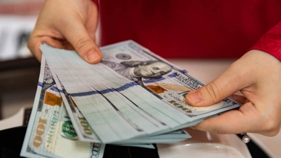 Giá USD ngân hàng lao dốc