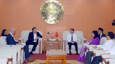 Provincial Party Secretary Tran Quoc Cuong received the US Ambassador Extraordinary and Plenipotentiary to Vietnam