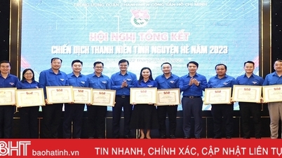 សម្ព័ន្ធយុវជនខេត្ត Ha Tinh ទទួលបានវិញ្ញាបនបត្រសរសើរចំពោះស្នាដៃឆ្នើមក្នុងយុទ្ធនាការយុវជនស្ម័គ្រចិត្តរដូវក្តៅ។