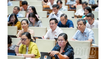 សម័យប្រជុំលើកទី៧៖ រដ្ឋសភាពិភាក្សាលើសេចក្តីព្រាងច្បាប់ និងសេចក្តីសម្រេចដាក់ជូនសម័យប្រជុំ