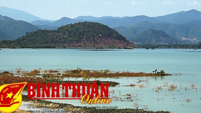 បឹងអាថ៌កំបាំងនៅកណ្តាលព្រៃ