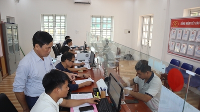 សម្ពាធនៅពេលដែលលេខាបក្សក៏ជាប្រធានគណៈកម្មាធិការប្រជាជននៅថ្នាក់ឃុំ