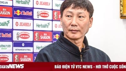 HLV Kim Sang-sik hé lộ nhiệm vụ bắt buộc, không làm được thì nghỉ