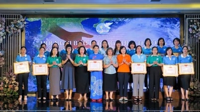 Hội LHPN thành phố biểu dương nhiều tập thể, cá nhân có thành tích xuất sắc trong phòng, chống và hỗ trợ khắc phục hậu quả cơn Bão số 3
