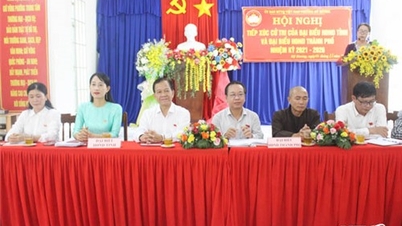 ប្រតិភូក្រុមប្រឹក្សាប្រជាជនខេត្តជួបជាមួយអ្នកបោះឆ្នោតក្រុង។ ផាន់រាំង-ថាប់ចាម