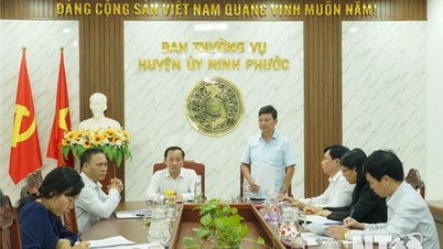 Ban biên tập Báo Ninh Thuận làm việc với Thường trực Huyện ủy Ninh Phước