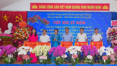 Biểu dương nhiều tập thể, cá nhân có thành tích xuất sắc trong công tác nâng cao chất lượng giáo dục nghề nghiệp