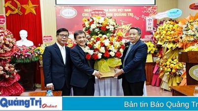 ប្រធានស្តីទីគណៈកម្មាធិការប្រជាជនខេត្ត Ha Sy Dong បានទៅទស្សនាអង្គភាពដែលបានបិទសៀវភៅនៅចុងឆ្នាំ 2024