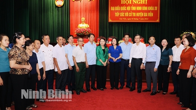 គណៈប្រតិភូរដ្ឋសភាខេត្ត Ninh Binh ជួបជាមួយអ្នកបោះឆ្នោត