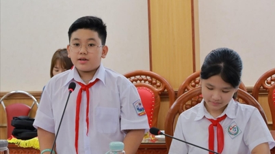 ជួបសំណេះសំណាលជាមួយសិស្សឆ្នើមចំនួន ៤រូប តំណាងឱ្យកុមារ Hai Duong ចូលរួមសម័យប្រជុំ "រដ្ឋសភាកុមារ"