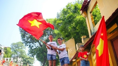 “Tiến về Hà Nội” - Niềm tin ấp ủ của những người con luôn hướng về Thủ đô
