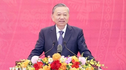 Vietnam will definitely move steadily into the new era.