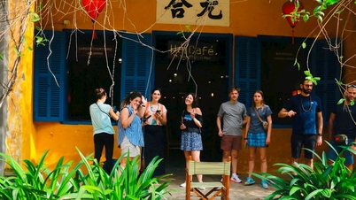 បើកផ្លូវសម្រាប់ទេសចរណ៍នៅ Hoi An ក្នុងរដូវទឹកជំនន់