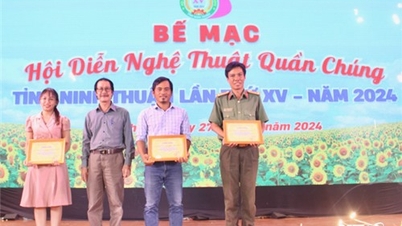 ពិធីបិទមហោស្រពសិល្បៈមហាជនខេត្ត Ninh Thuan លើកទី ១៥ ឆ្នាំ ២០២៤