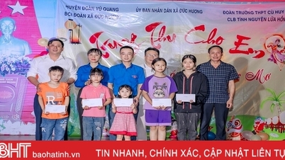 សម្ព័ន្ធយុវជន Ha Tinh ផ្តល់អំណោយជិត 5,000 ពាក់កណ្ដាលរដូវស្លឹកឈើជ្រុះដល់កុមារ