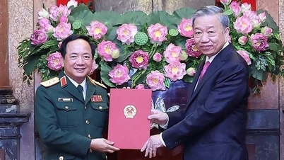 ឧត្តមសេនីយឯក Trinh Van Quyet (មកពីទីក្រុង Hai Duong) ជាប្រធាននាយកដ្ឋាននយោបាយទូទៅនៃកងទ័ពប្រជាជនវៀតណាម។