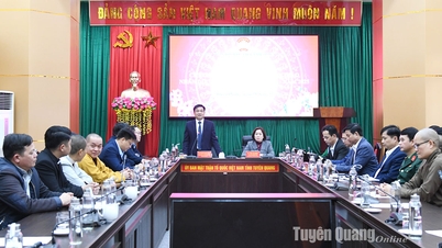 ជួបសំណេះសំណាលជាមួយឥស្សរជន និងមន្ត្រីសាសនា ក្នុងឱកាសបុណ្យចូលឆ្នាំថ្មី ឆ្នាំសកល ២០២៥