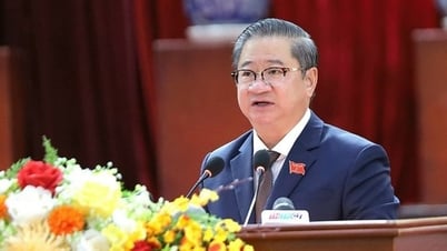 ប្រធានទីក្រុង Can Tho លោក Tran Viet Truong កាន់តំណែងជាអនុប្រធានគណៈកម្មាធិការមជ្ឈិមរណសិរ្សមាតុភូមិវៀតណាម