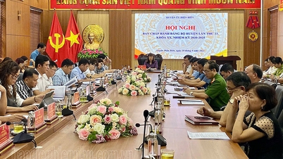 គណៈកម្មាធិការប្រតិបត្តិបក្សស្រុក Dien Bien ដាក់ពង្រាយការងារដឹកនាំ និងទិសដៅក្នុងខែចុងក្រោយនៃឆ្នាំ។