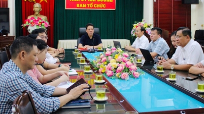 Training on Party building knowledge for leaders, reporters and editors of press agencies
