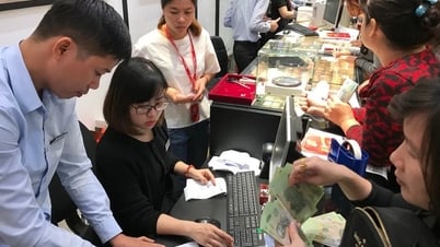 Bất ngờ tăng mạnh, giá vàng nhẫn tại các doanh nghiệp vượt mốc 81 triệu đồng