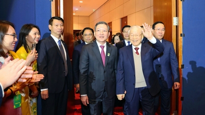 Ouverture solennelle du 8e Congrès national de l'Union des agriculteurs du Vietnam, mandat 2023-2028