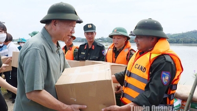 General Secretary and President To Lam inspects flood and storm prevention work in Tuyen Quang