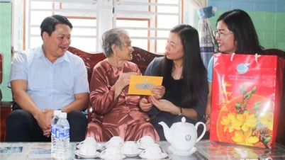 កម្មវិធី "Loving Tet" Spring Giap Thin 2024