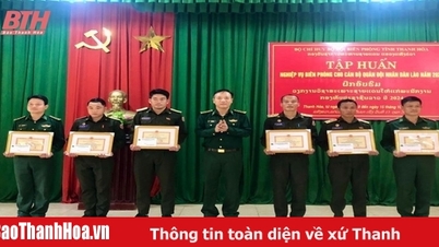 Bế mạc lớp tập huấn nghiệp vụ biên phòng cho cán bộ bảo vệ biên giới tỉnh Hủa Phăn