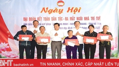 Người dân Vũ Quang vui ngày hội đại đoàn kết dân tộc