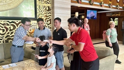 Ha Long ផ្តល់ការអញ្ជើញទៅ Ha Long Carnival ដល់ភ្ញៀវទេសចរ