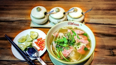 រសជាតិប្លែកនៃរាជធានី
