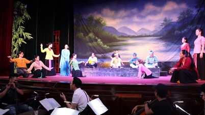 Thầm lặng sau sân khấu chèo