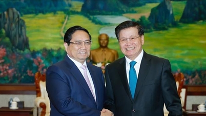 Việt Nam - Lào hướng tới quan hệ thương mại bền vững, lâu dài