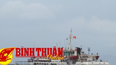 Propaganda about sea and islands for fishermen